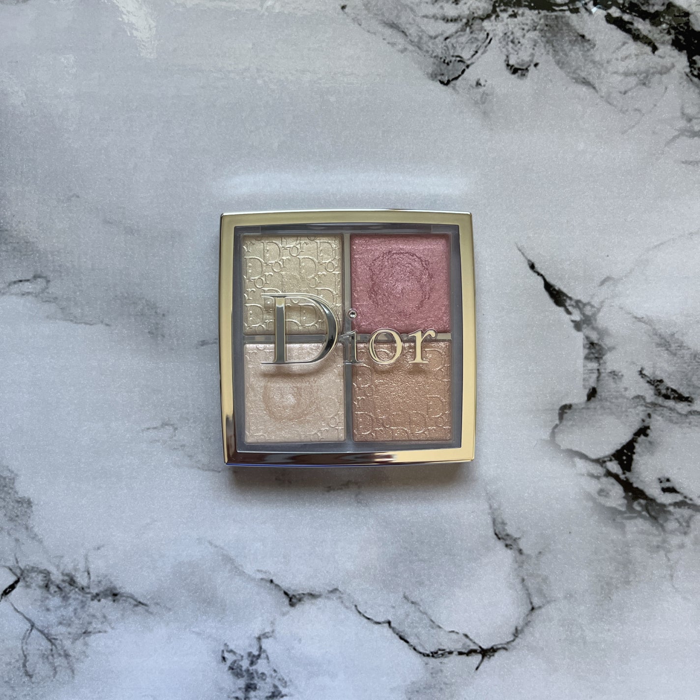 ディオール バックステージ フェイス グロウ パレット/Dior/ハイライトを使ったクチコミ(1枚目)