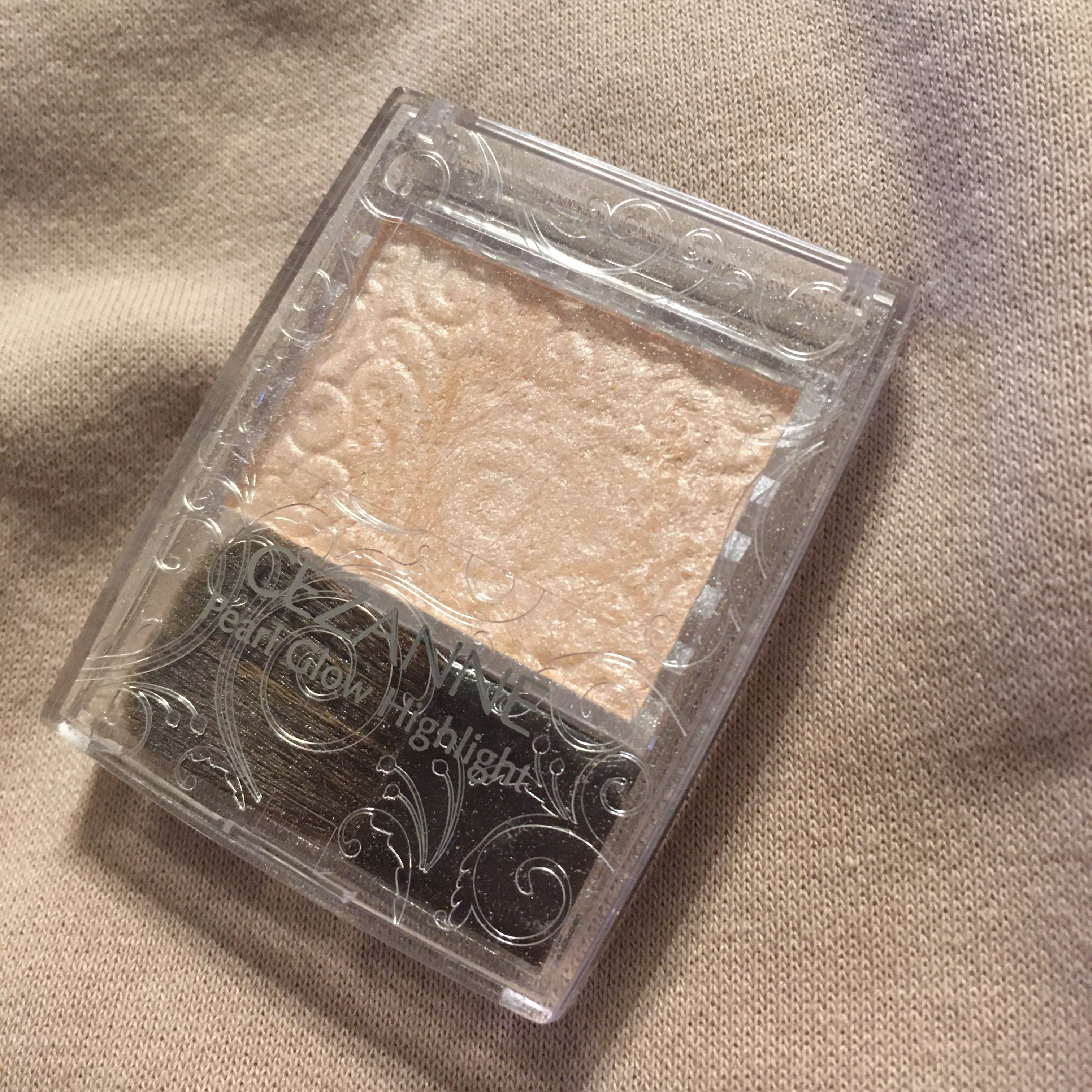 パールグロウハイライト/CEZANNE/パウダーハイライトを使ったクチコミ（1枚目）