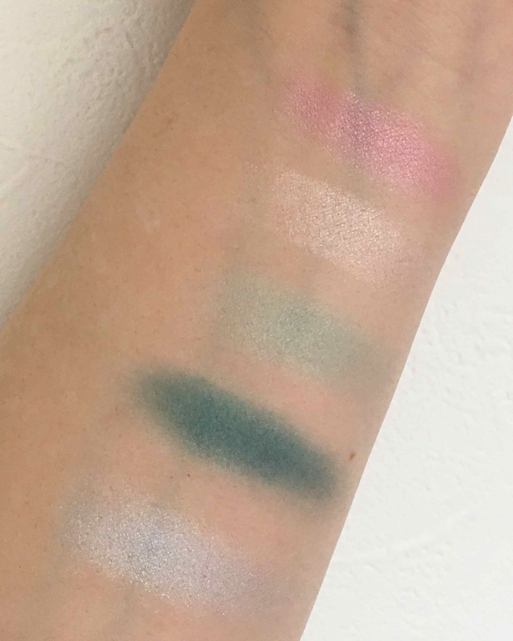 サンク クルール＜グロウ バイブス＞ 327 ブルー ビート/Dior/アイシャドウパレットを使ったクチコミ（3枚目）