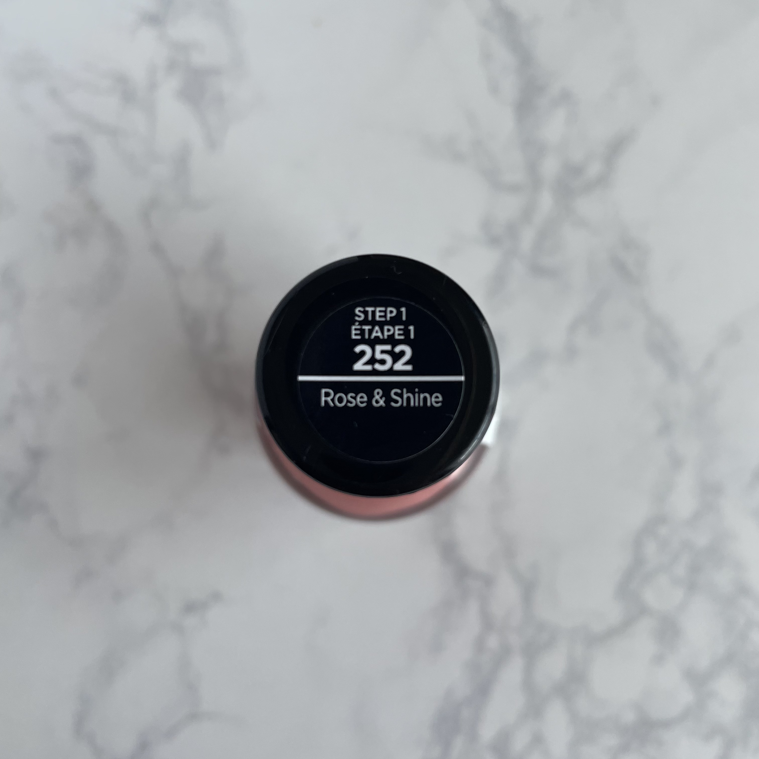 ジェルフィニッシュ ネイルカラー 252 ローズ＆シャイン/サリーハンセン/マニキュアを使ったクチコミ（3枚目）