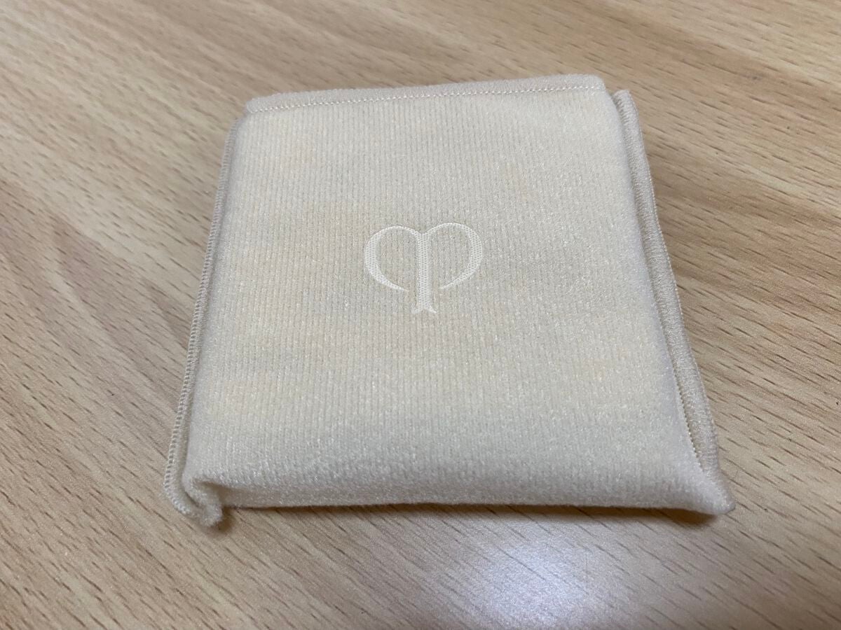 ル・レオスールデクラ /クレ・ド・ポー ボーテ/パウダーハイライトを使ったクチコミ(2枚目)