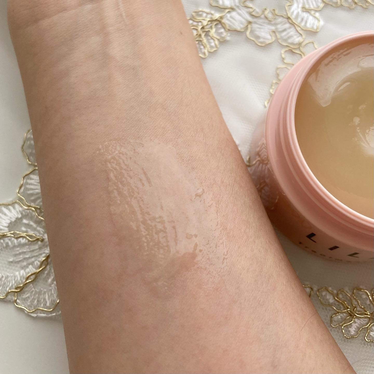 トリートメントバーム/LILAY/ヘアバームを使ったクチコミ（3枚目）