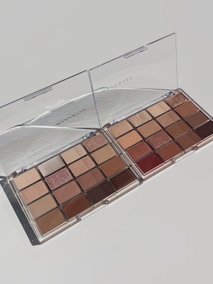 ソフトブラーリングアイパレット/wakemake/アイシャドウパレットを使ったクチコミ(3枚目)