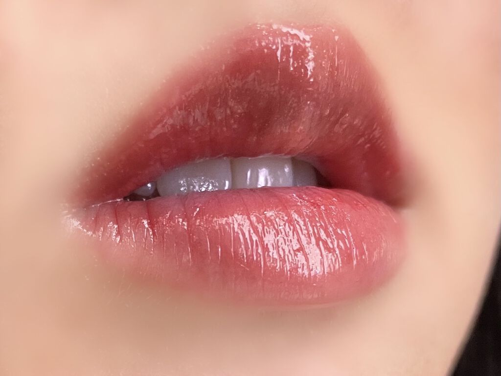 A’pieu　ジューシーパン スパークリングティント PK01 ゆめみるラズベリー💄


スパーリングシリーズのピンク色
可愛いMLBBカラー💕

微かなラメが光を上手く受けて可愛い
ラメがちょうどよくて、発色も強すぎず、色味も濃すぎず