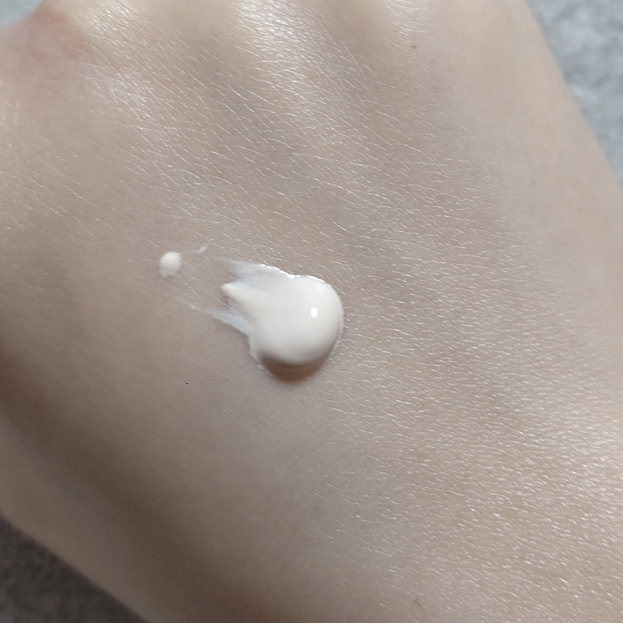 ヴォワールコレクチュールｎ/クレ・ド・ポー ボーテ/化粧下地を使ったクチコミ（3枚目）