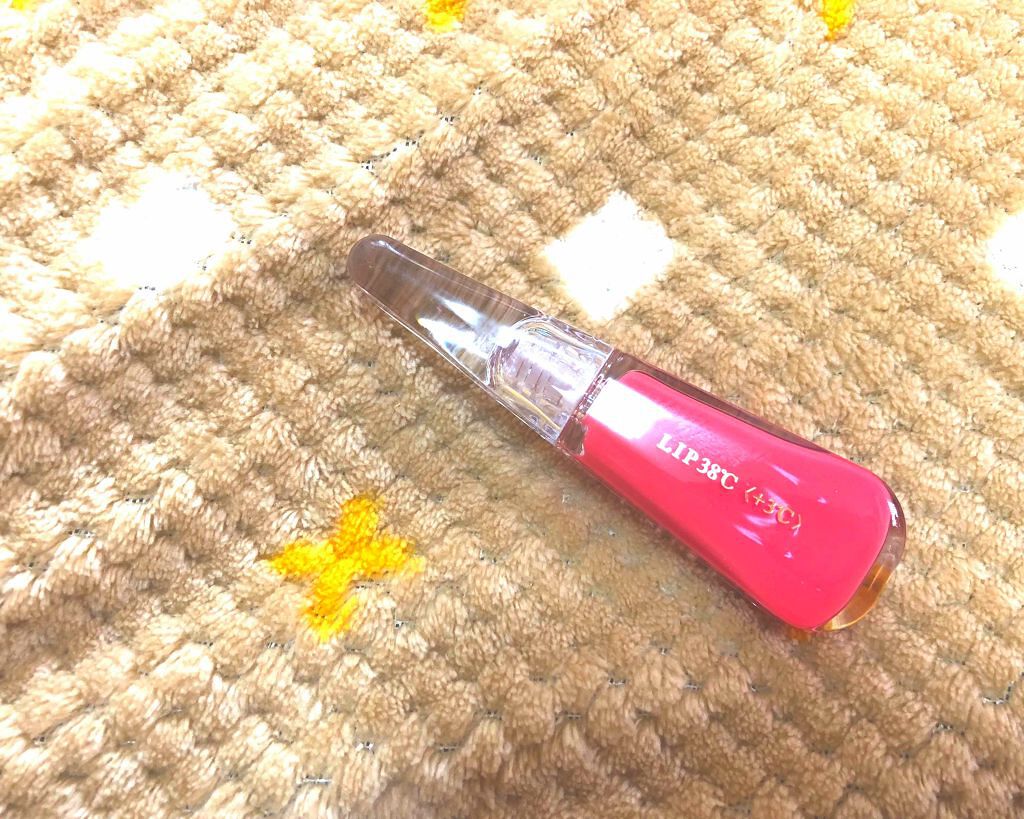 38°C / 99°F リップトリートメント (リップ美容液)/UZU BY FLOWFUSHI/リップケアを使ったクチコミ（2枚目）