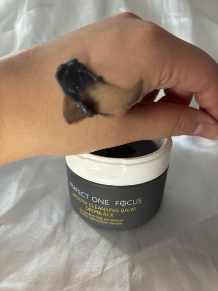 パーフェクトワンフォーカス スムースクレンジングバーム ディープブラック/PERFECT ONE FOCUS/クレンジングバームを使ったクチコミ(4枚目)