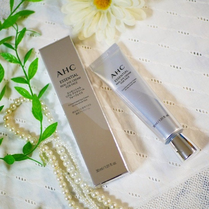 エッセンシャル リアル アイクリーム フォーフェイス/AHC/アイケア・アイクリームを使ったクチコミ(2枚目)