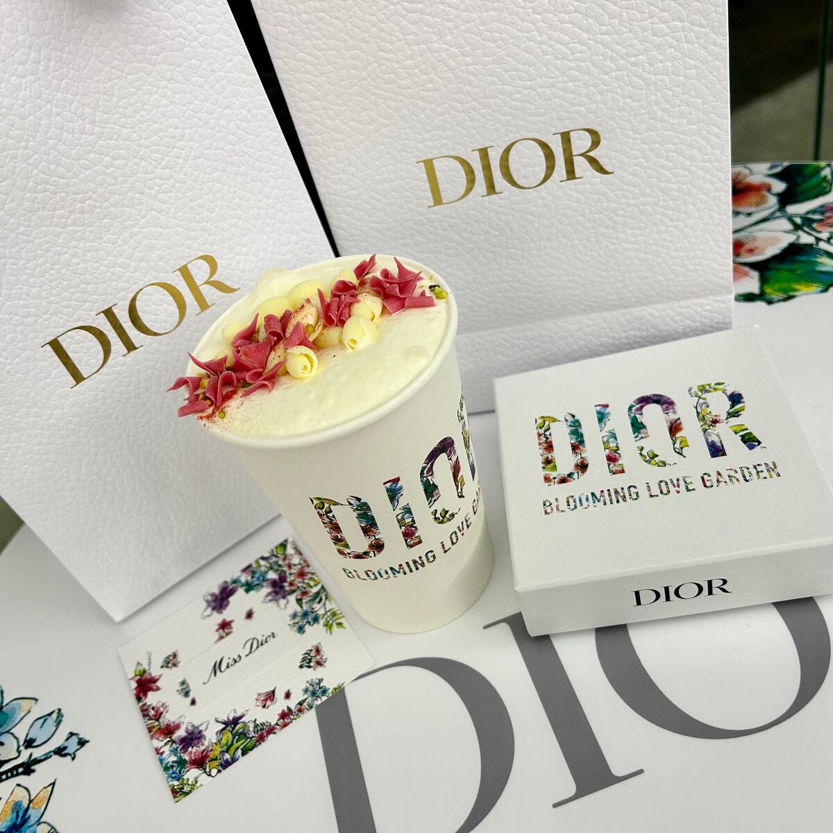 Akari❥パーソナルカラーサロン風鈴 on LIPS 「表参道のDiorポップアップイベントに行ってきました♪マキシマ..」(3枚目)