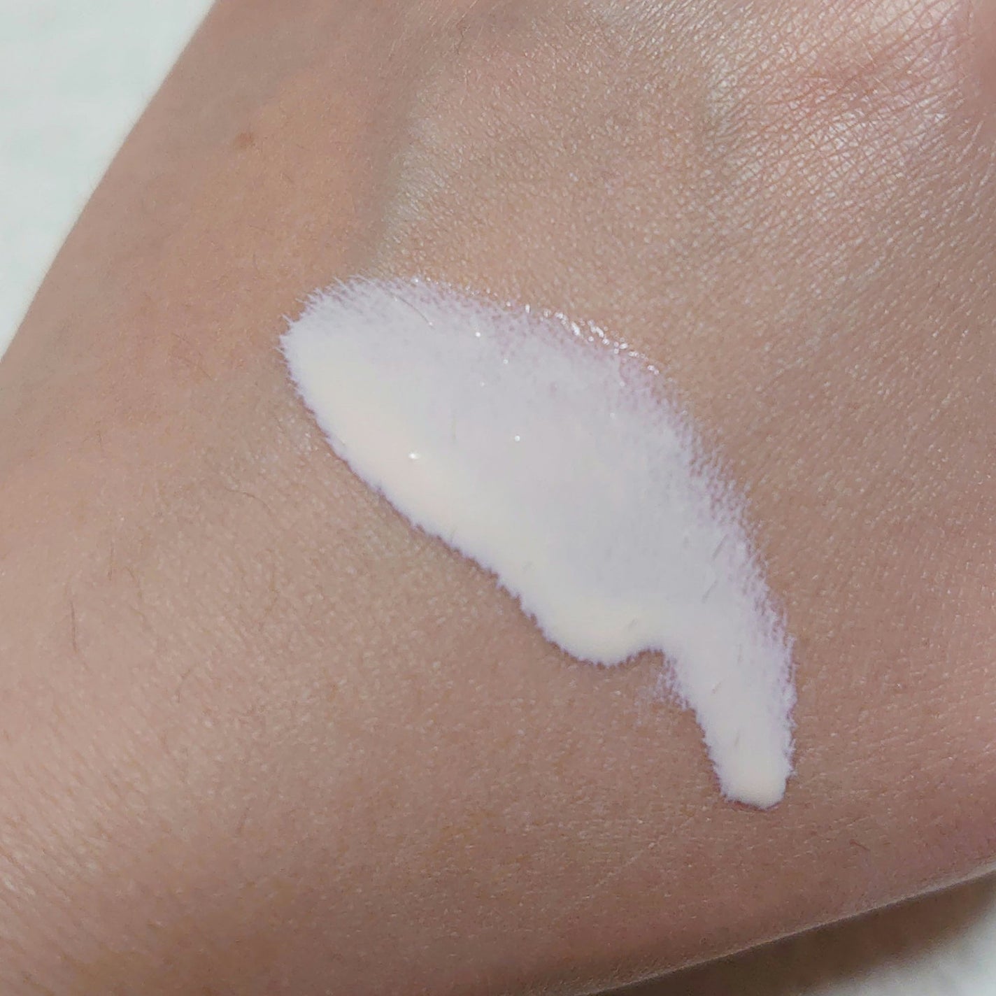 皮脂テカリ防止下地/CEZANNE/化粧下地を使ったクチコミ(2枚目)