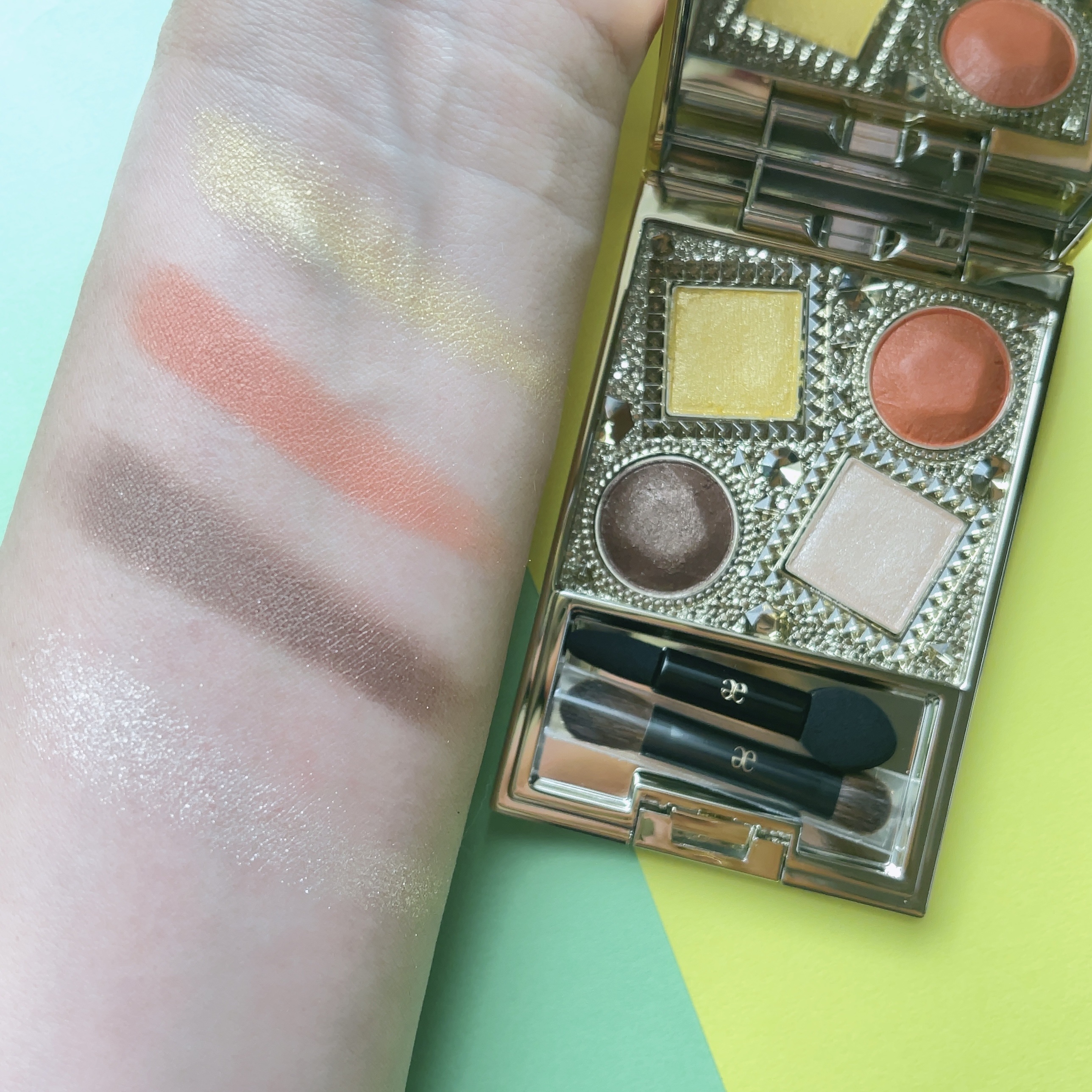 エレガンス ヌーヴェル アイズ 39/Elégance/アイシャドウパレットを使ったクチコミ（3枚目）