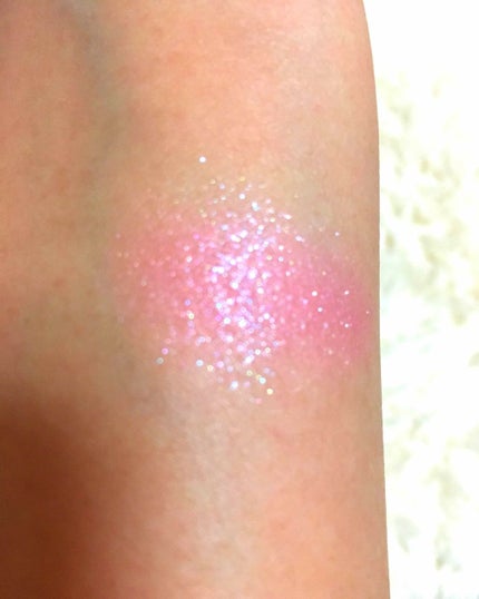 プリズム パウダーアイカラー/リンメル ロンドン/単色アイシャドウを使ったクチコミ(3枚目)