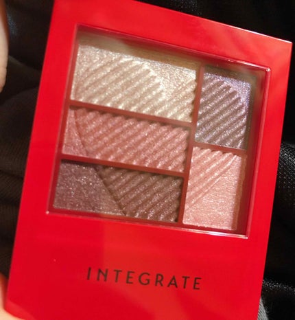 トリプルレシピアイズ/インテグレート/アイシャドウパレットを使ったクチコミ(2枚目)