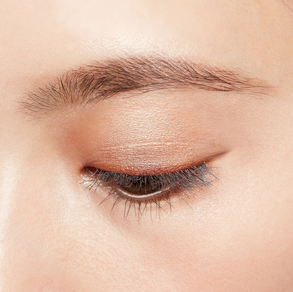 デイジードール クリーミーライナー 01 マンダリンゴールド 〈パールタイプ〉