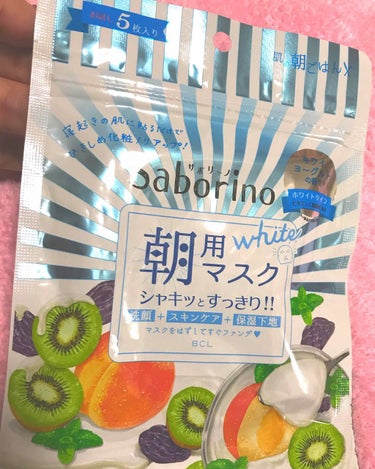 お試しサイズ？トラベルサイズ？の5枚入りを買いました。うーん、悪くは無いけどどうなんだろうと思いながら何となくまた使いたくなる微妙な商品でした。

①シート
リニューアルされたのかな？出始めの頃に比べて