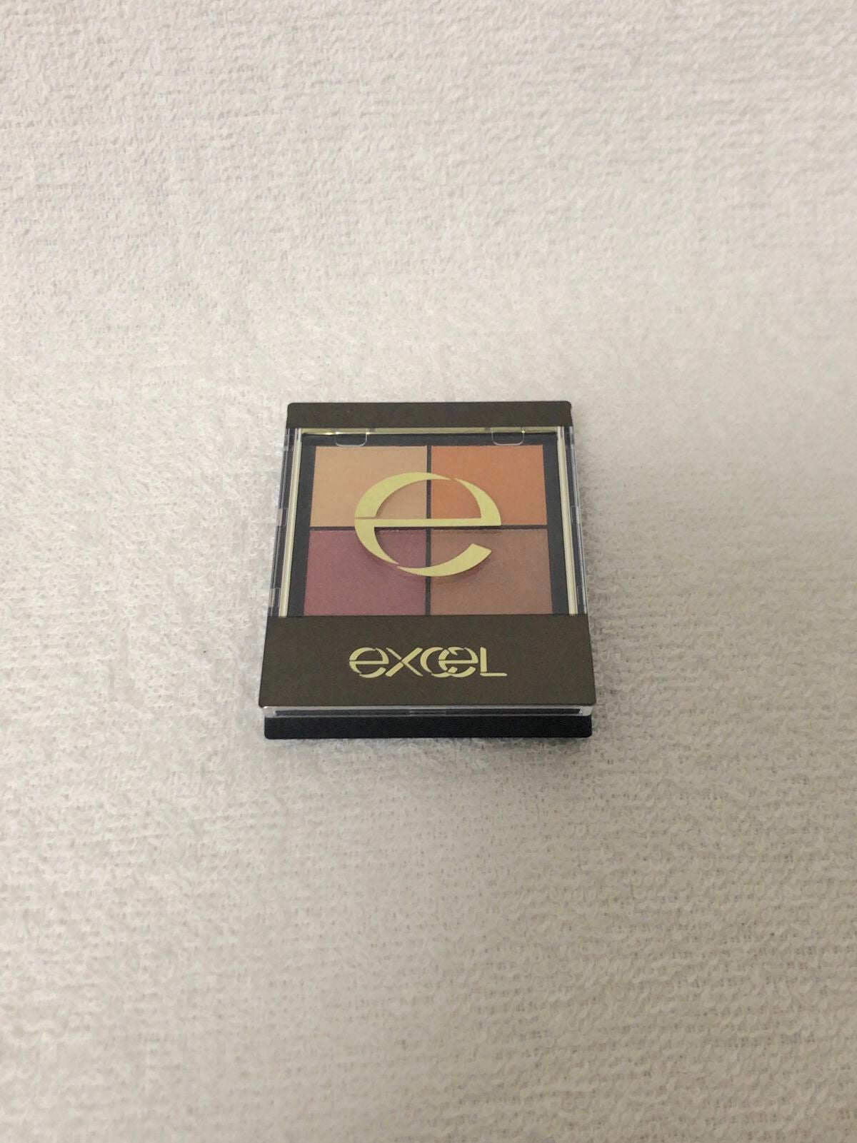 リアルクローズシャドウ/excel/アイシャドウパレットを使ったクチコミ(2枚目)