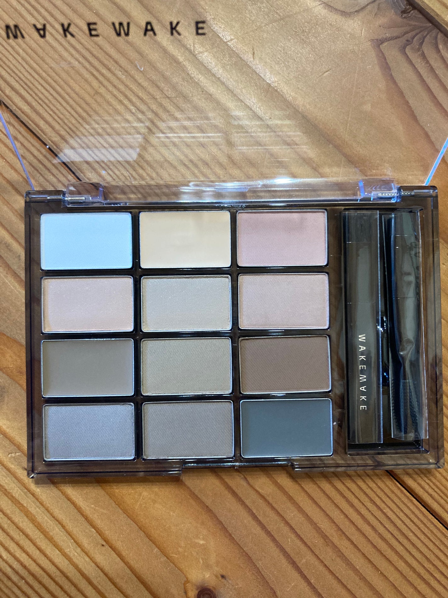 ソフトドローイングブロウパレット/wakemake/パウダーアイブロウを使ったクチコミ(3枚目)