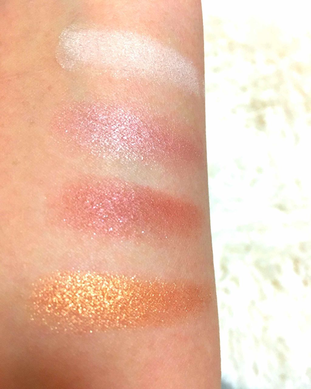 シャドーカスタマイズ/MAJOLICA MAJORCA/単色アイシャドウを使ったクチコミ(3枚目)