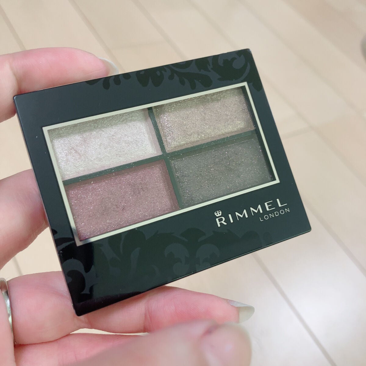 ロイヤルヴィンテージ アイズ/リンメル ロンドン/アイシャドウパレットを使ったクチコミ(1枚目)