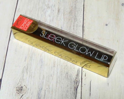 excel スリークグロウリップのクチコミ「暖かくなると欲しくなるオレンジ系の色🧡
🍅 GP03 トマトコーラル
この色がとても可愛く.....」(2枚目)