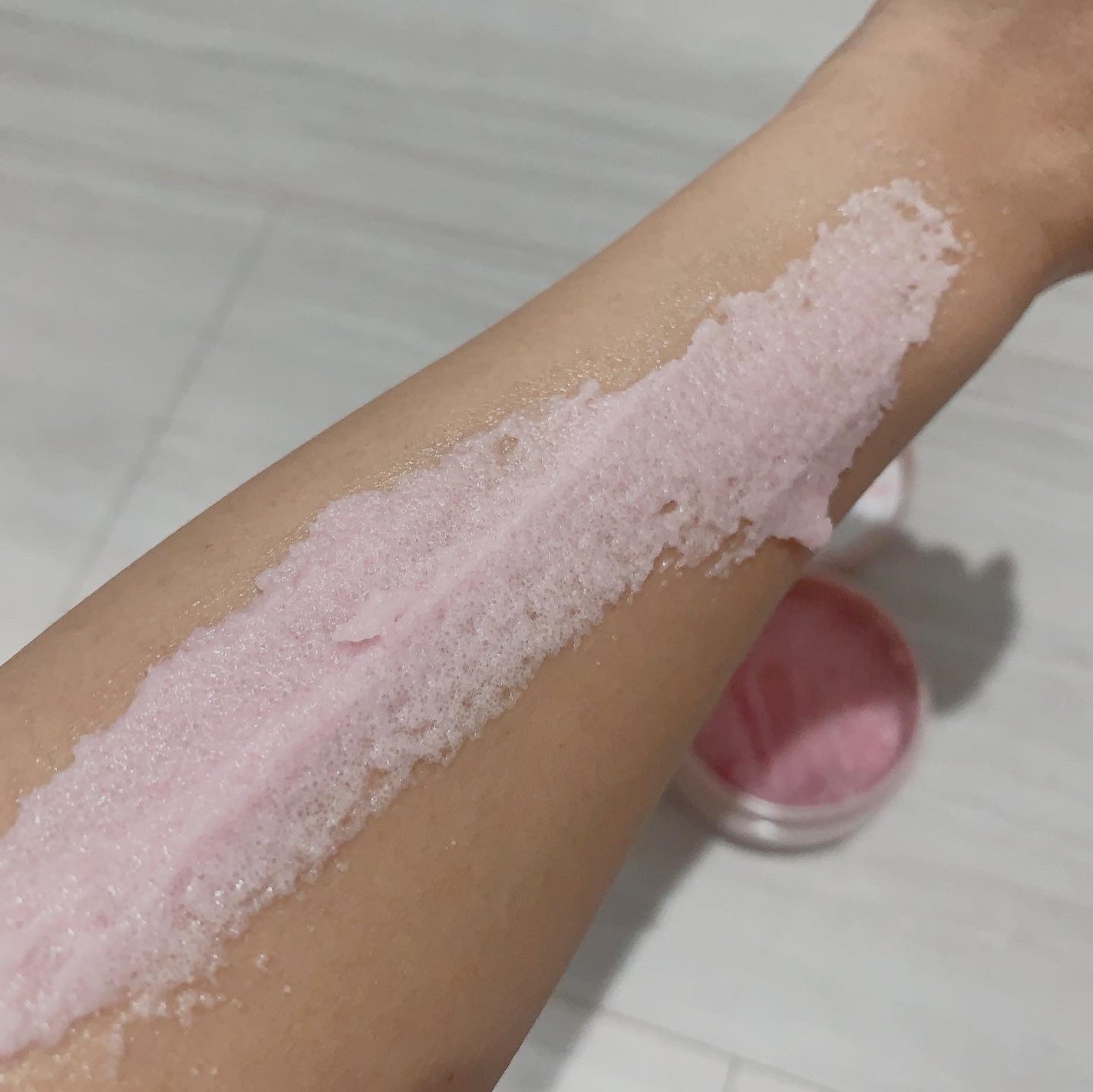 Q+Me スウィート ボム タラソ スクラブ/AGARISM/バスト・ヒップケアを使ったクチコミ(3枚目)