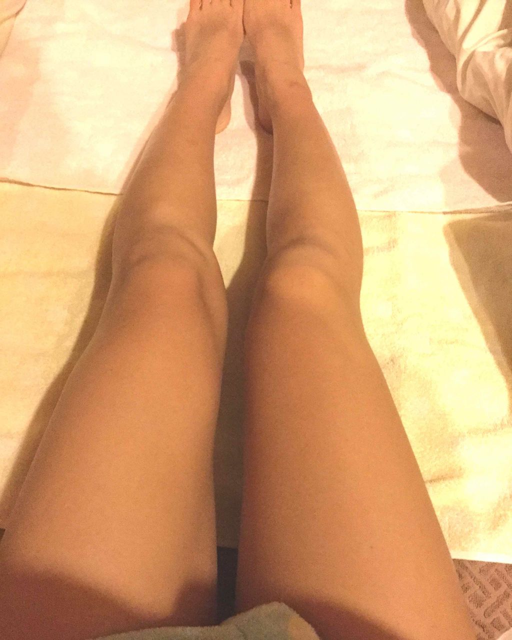 chi na on LIPS 「3日目やーばい…筋肉痛がすごい。歩くのも辛いよぉ〜!でも、今日..」(1枚目)