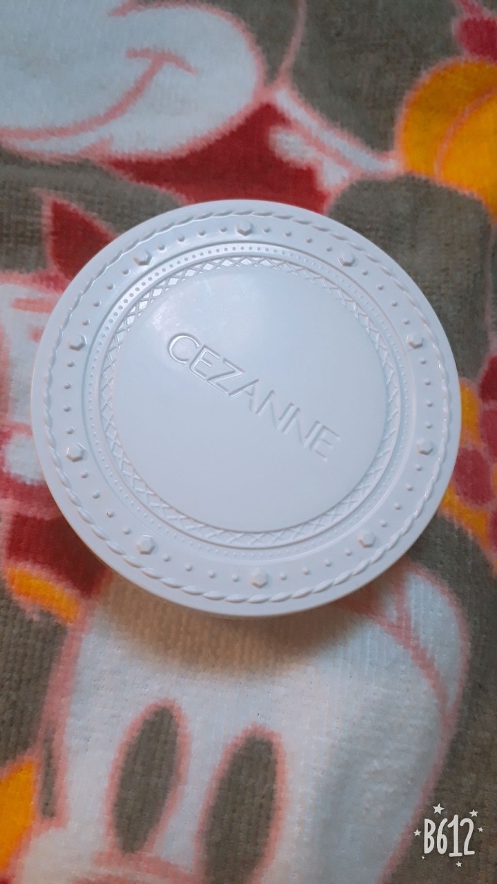 UVクリアフェイスパウダー/CEZANNE/プレストパウダーを使ったクチコミ(2枚目)