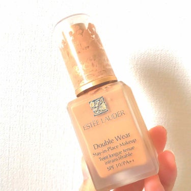 ESTEE LAUDER 
Double Wear 
Warm Creme 
仕上がりの綺麗さ、モチの良さはやはりピカイチですね💫ただ私のように乾燥肌の人にはあまりオススメできないかもです…。夏は良いん