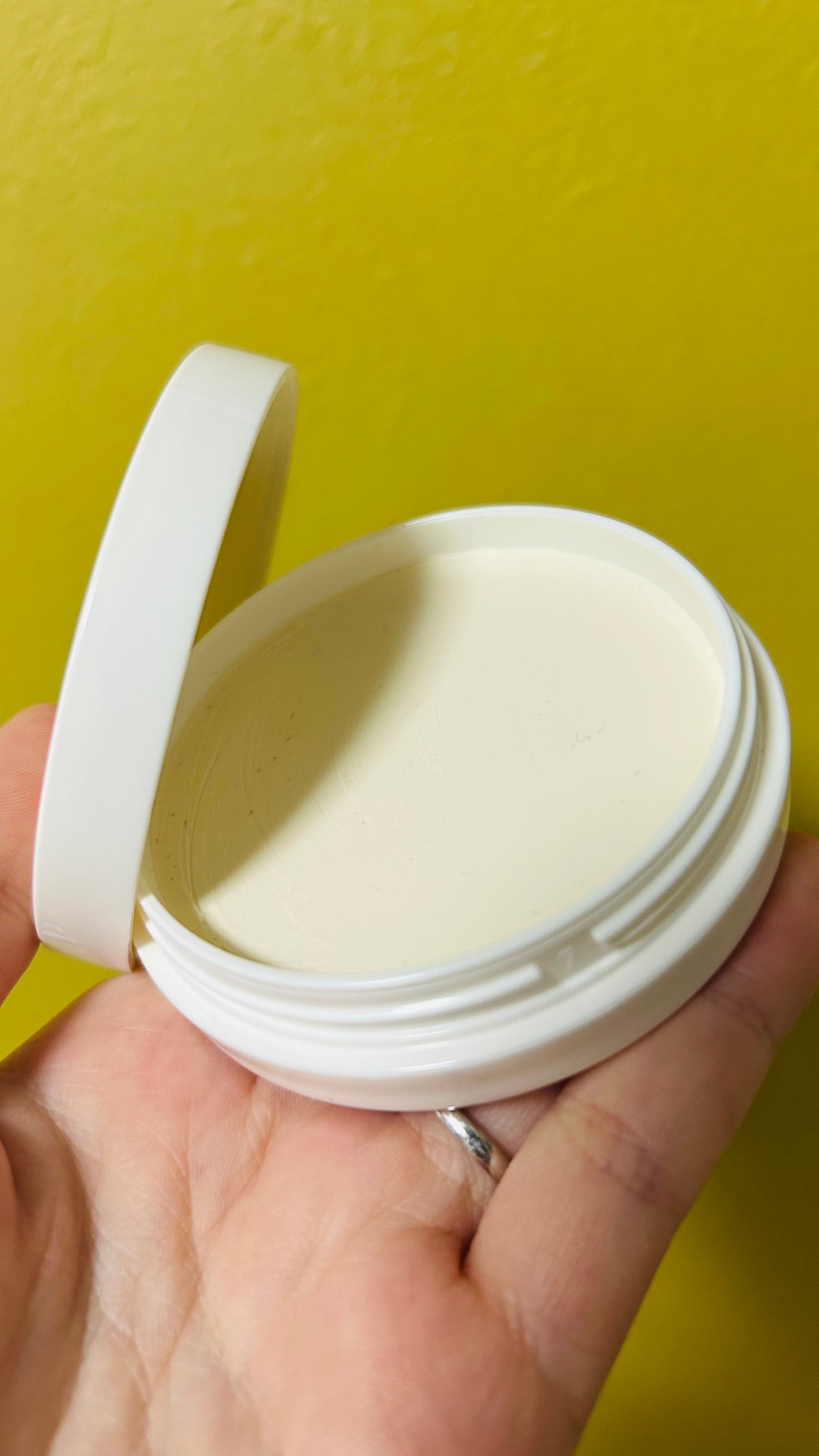 乾燥さん 保湿力スキンケアバーム/乾燥さん/化粧下地を使ったクチコミ(2枚目)