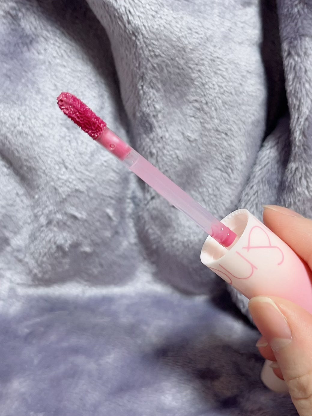 ジューシーラスティングティント/rom&nd/リップティントを使ったクチコミ(2枚目)