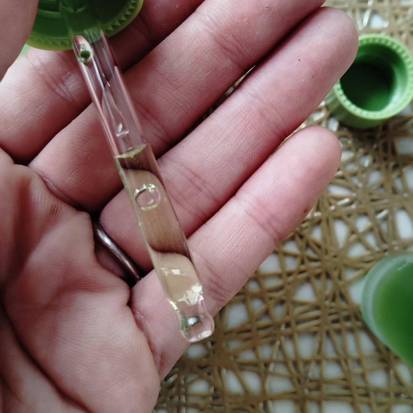 アリウル グリーンビタミンC トーニングセラム(アンプル)/Ariul/美容液を使ったクチコミ(2枚目)