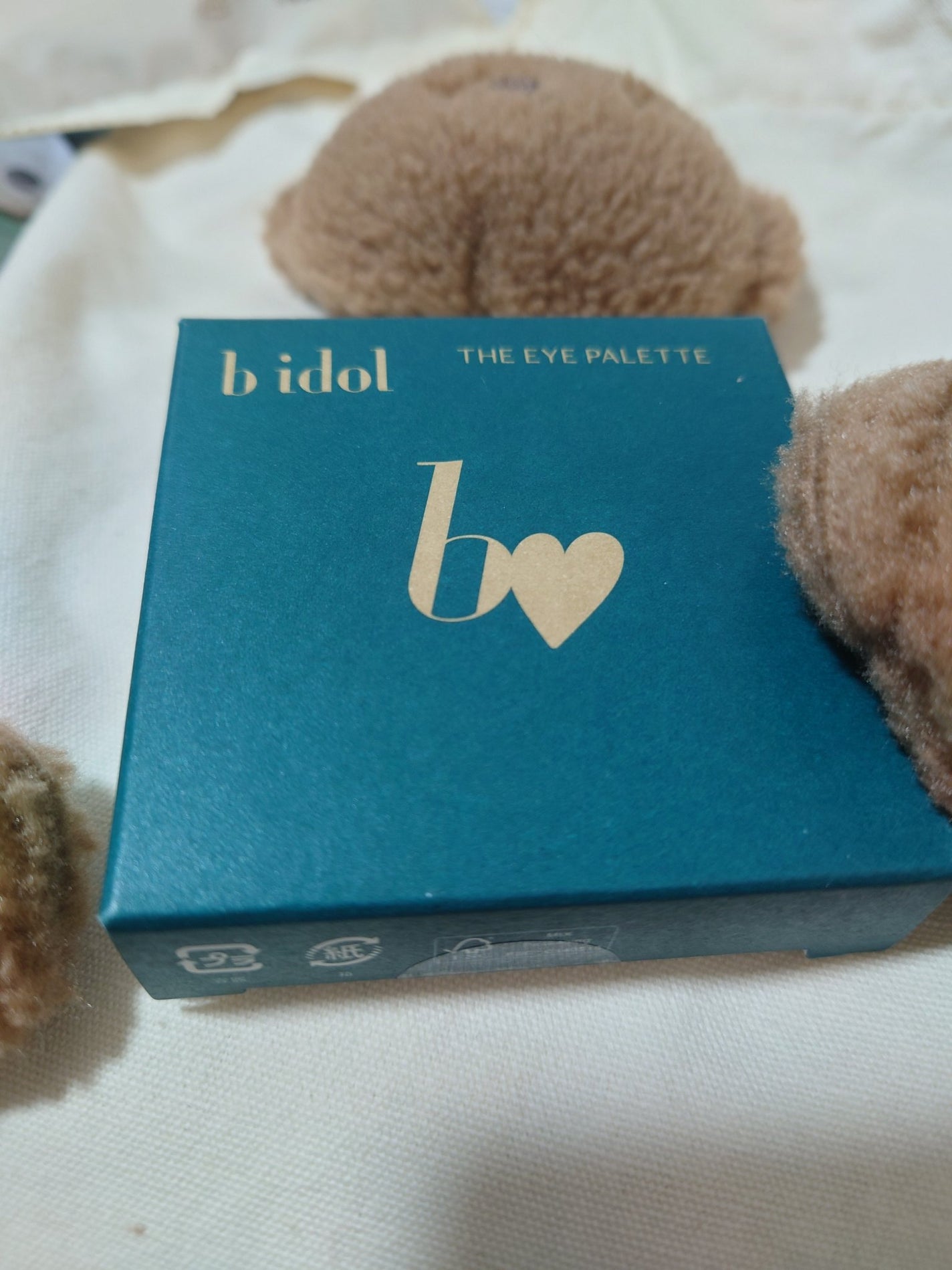 THE アイパレR/b idol/アイシャドウパレットを使ったクチコミ(2枚目)