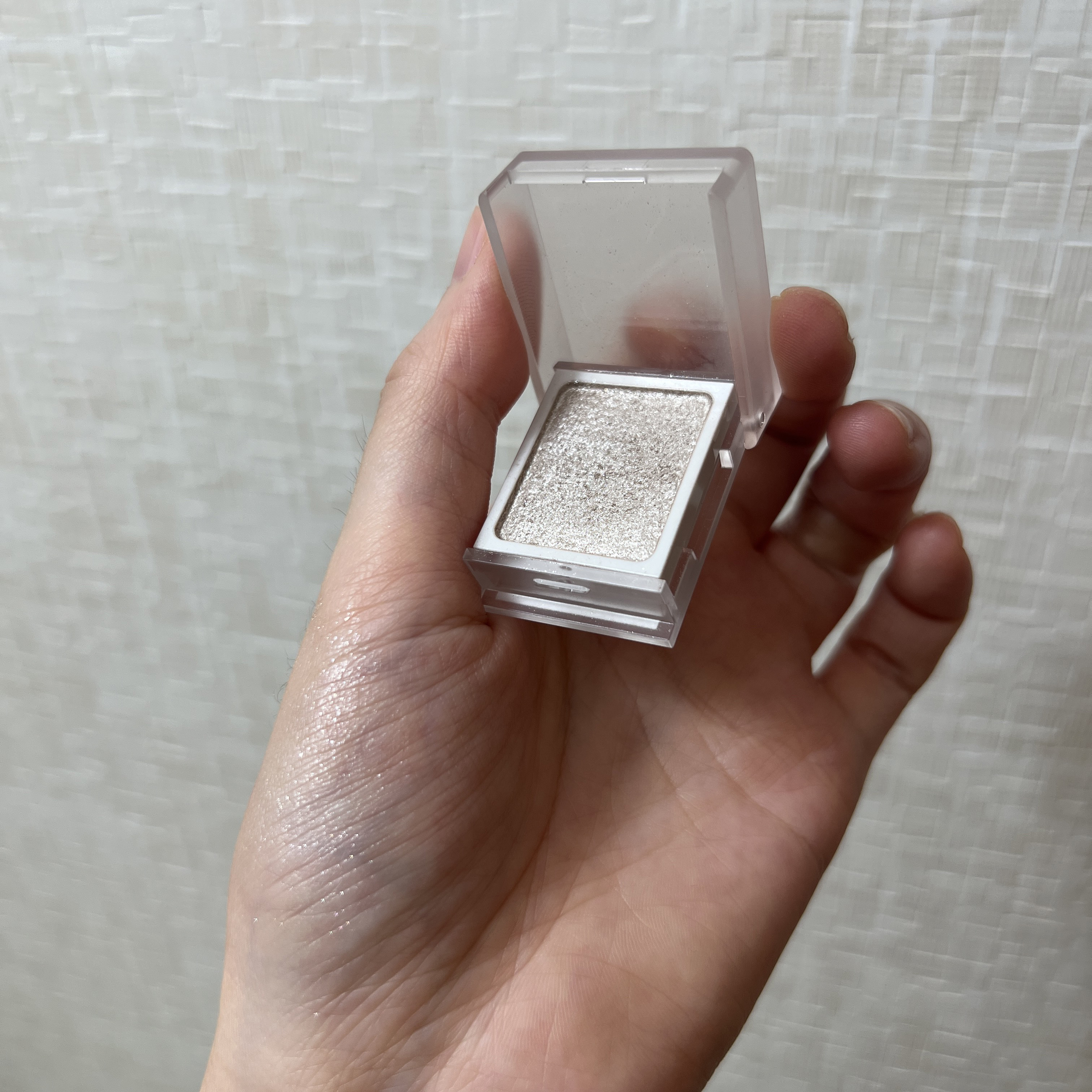 アイカラー アイカラー・シルバー/無印良品/単色アイシャドウを使ったクチコミ（1枚目）