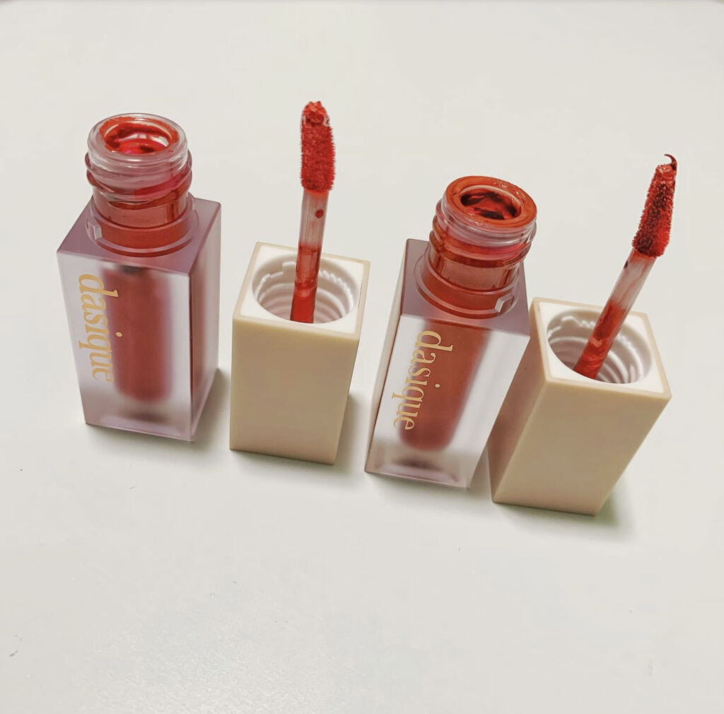 ブラーベルベットティント #03 Rose Berry/dasique/リップティントを使ったクチコミ（2枚目）