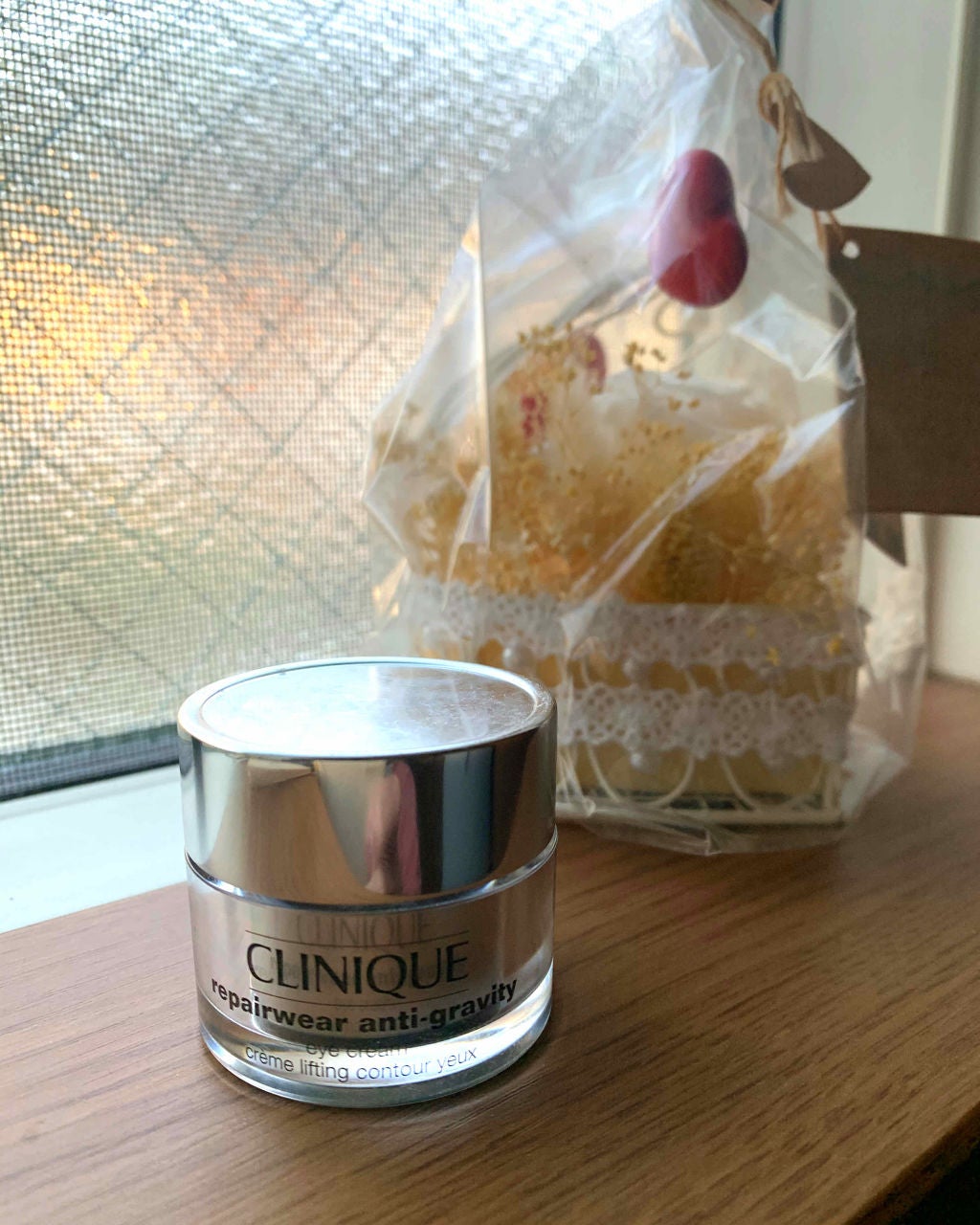 リペアウェア モイスチャーリフト アイ クリーム/CLINIQUE/アイケア・アイクリームを使ったクチコミ(1枚目)