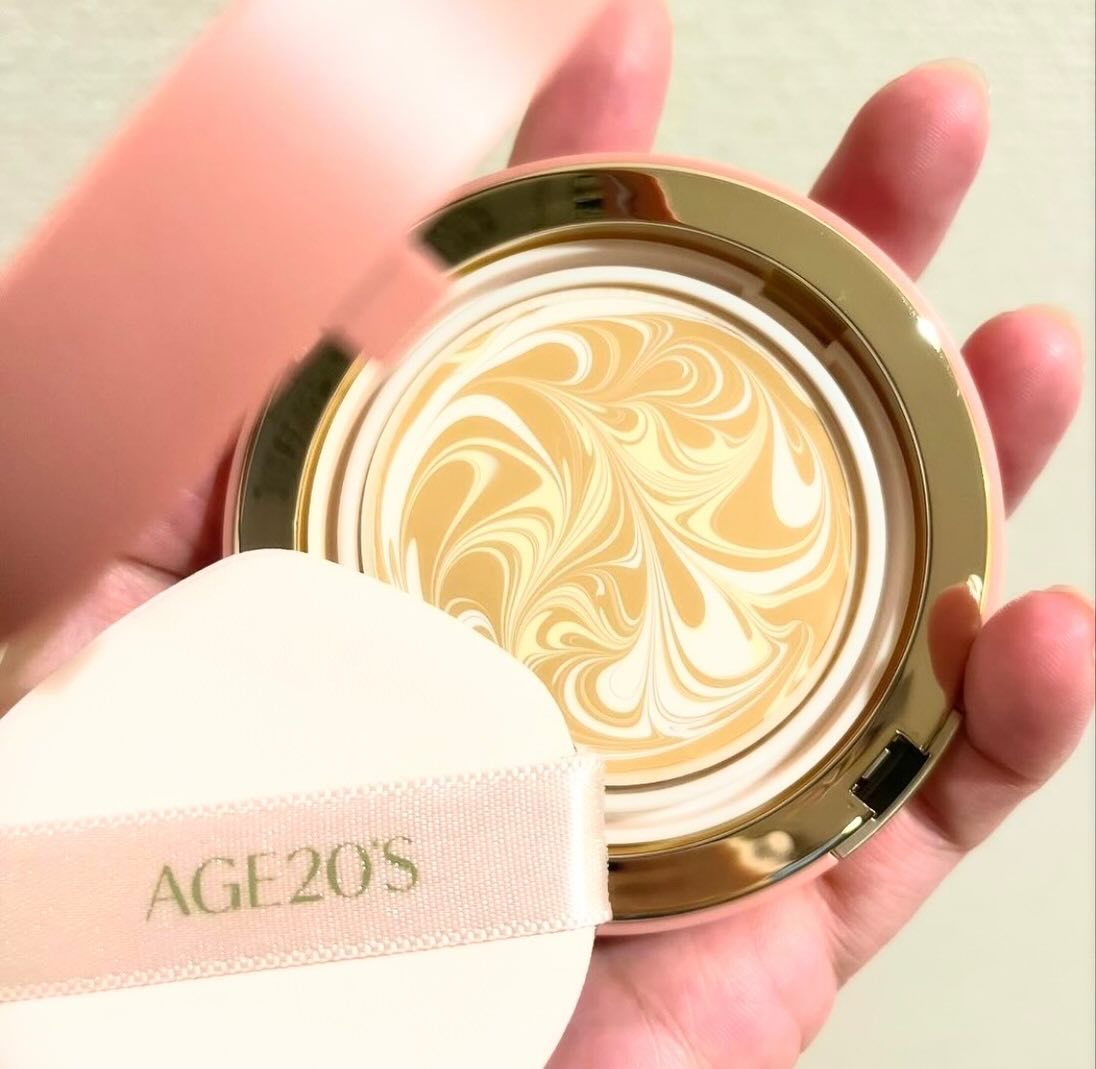 ヴェールヌーディ エッセンスパクトグロウ/AGE20’s/クリーム・エマルジョンファンデーションを使ったクチコミ（1枚目）