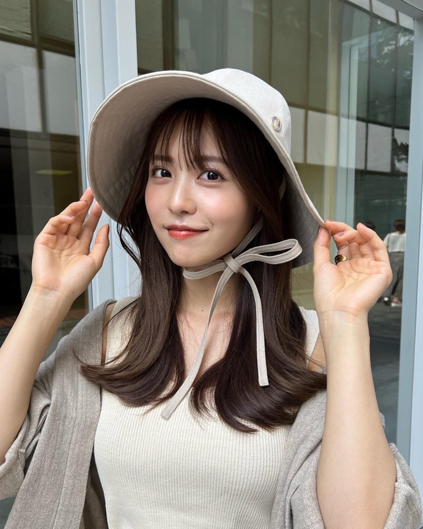 HARUNA on LIPS 「..ぷつっと前髪がポイント🙆♀️カラーはかなり長持ちで嬉しい..」(3枚目)