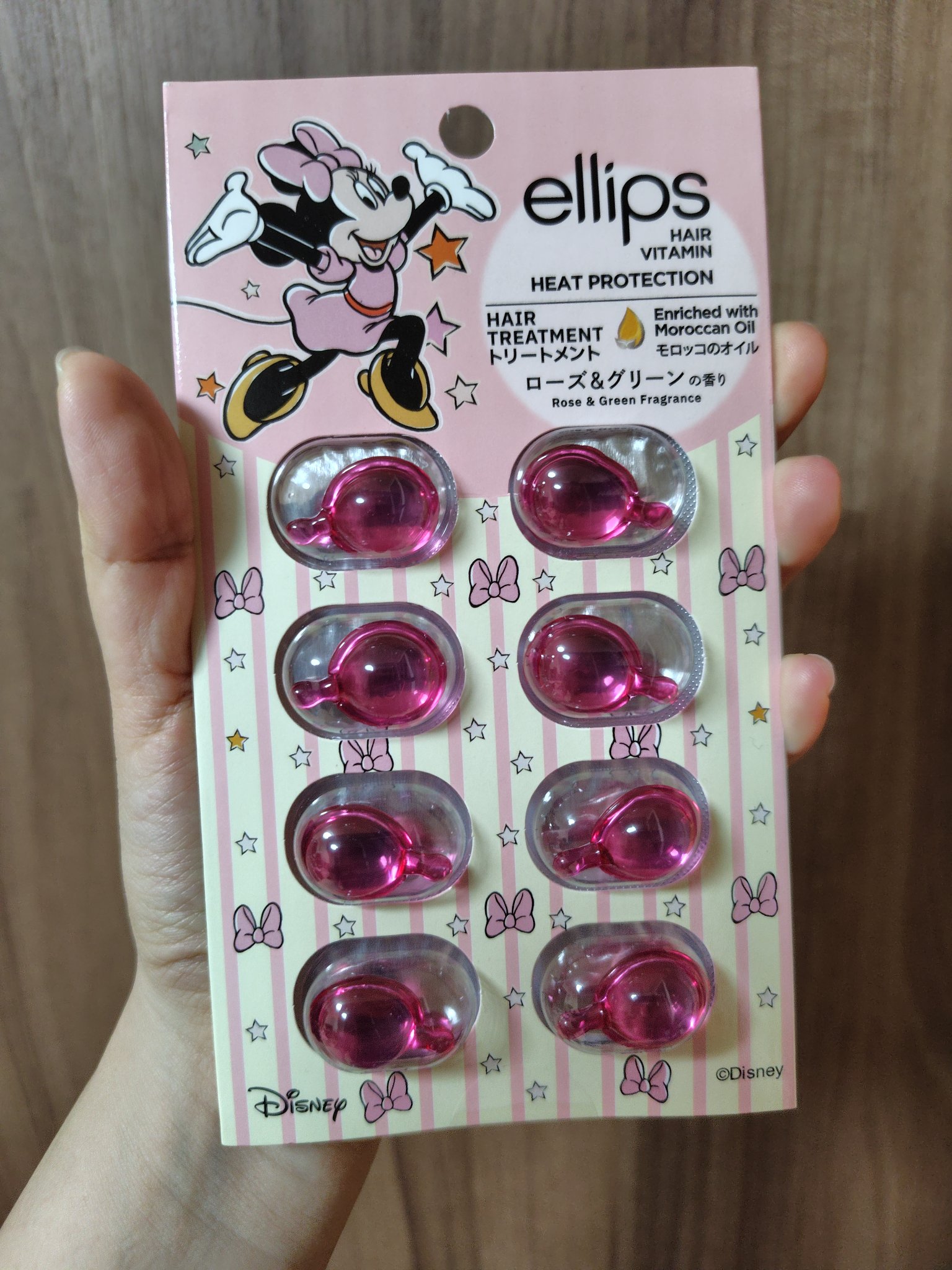 【ディズニー限定デザイン】ellips（エリップス）ヘアオイル シートタイプ8粒 （ピンク／ローズ＆グリーンの香り）ミニー/ellips/ヘアケア・スタイリングを使ったクチコミ（1枚目）