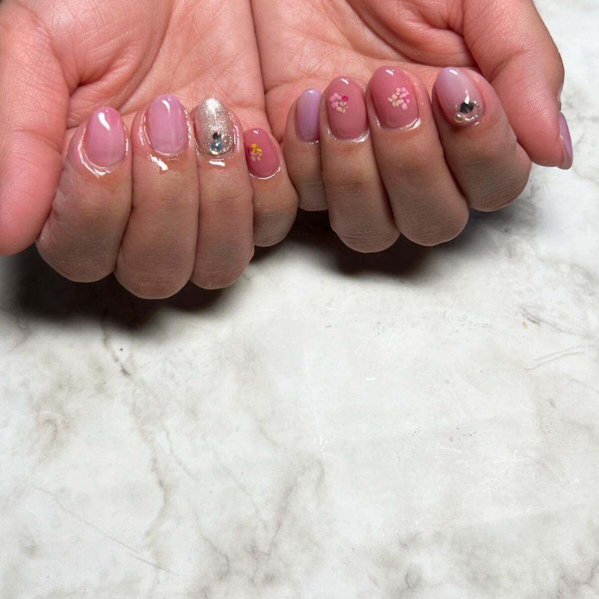 #春ネイル,#お花ネイル,#ネイル,#ニュアンスネイル,#スカルプネイル,#ジェルネイル,#ママネイル,#ギャルネイル,#大人ネイル,#派手ネイル,#ネイル,#城陽ネイル,#京都ネイル,#大阪ネイル,#奈良ネイルのネイルデザイン