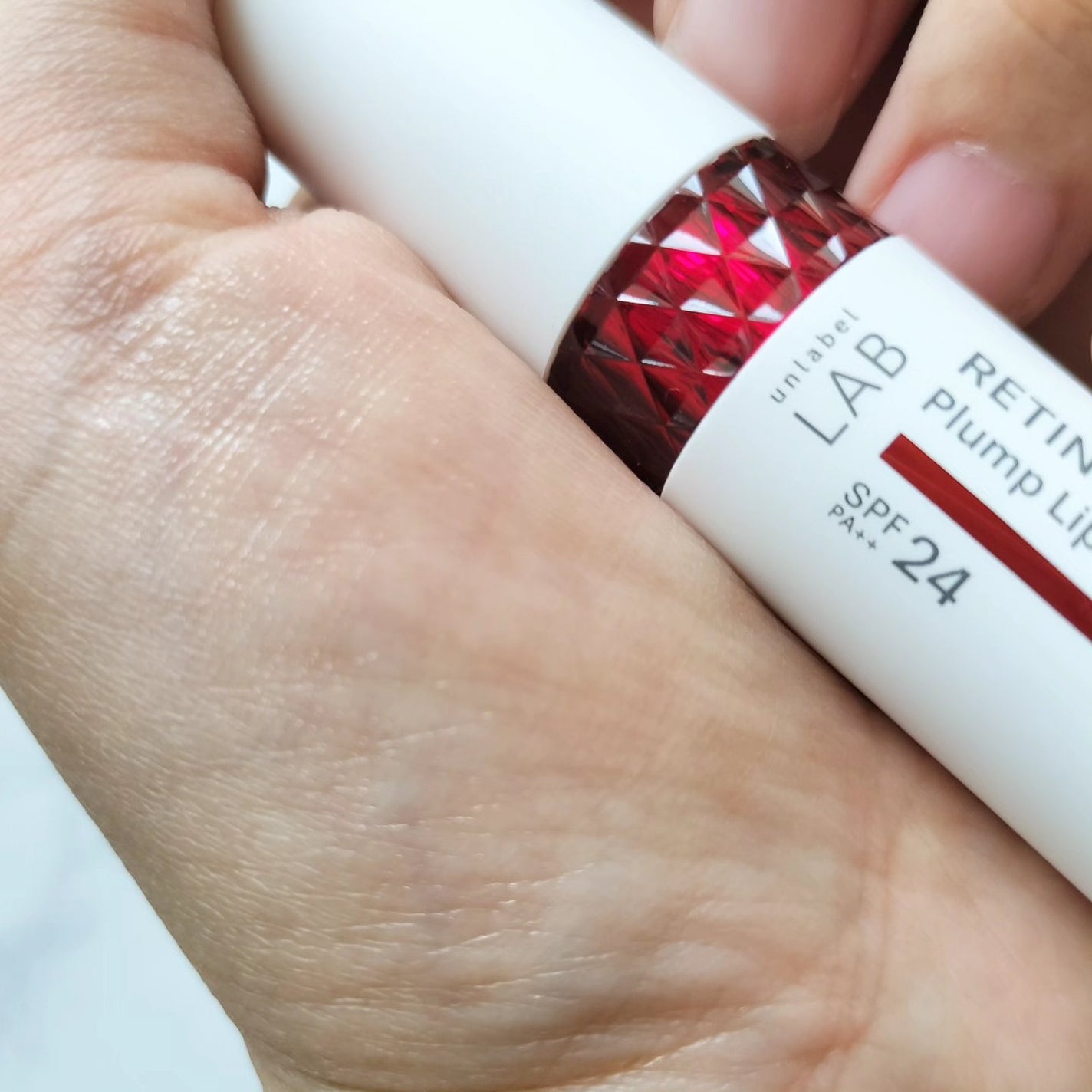 アンレーベル ラボ R プランプ UVリップクリーム/unlabel/リップクリームを使ったクチコミ(5枚目)