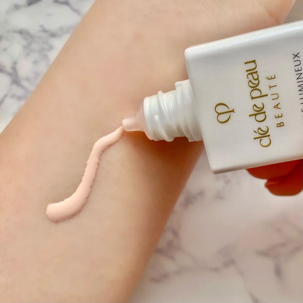 クレ・ド・ポー ボーテ ヴォワールルミヌ/クレ・ド・ポー ボーテ/化粧下地を使ったクチコミ（2枚目）