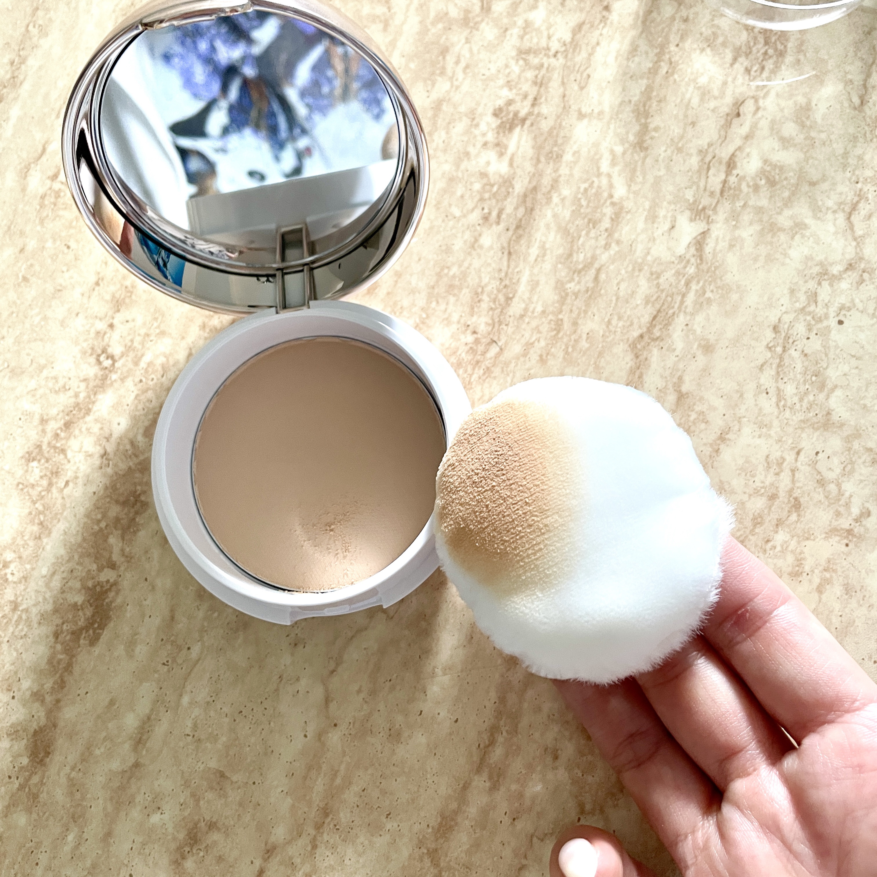 フェイスパウダー N 薬用リンクルオークル/クリアラスト/プレストパウダーを使ったクチコミ（2枚目）