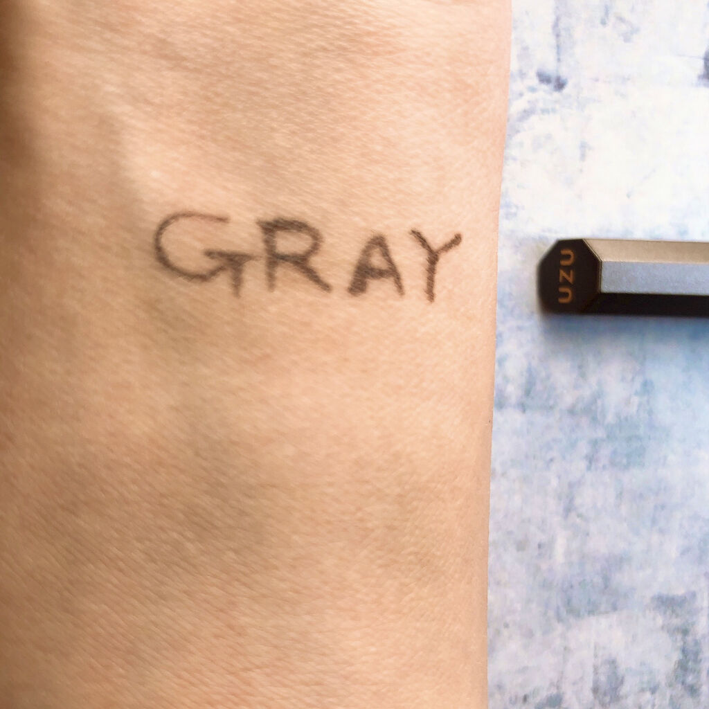 EYE OPENING LINER GRAY/UZU BY FLOWFUSHI/リキッドアイライナーを使ったクチコミ（3枚目）