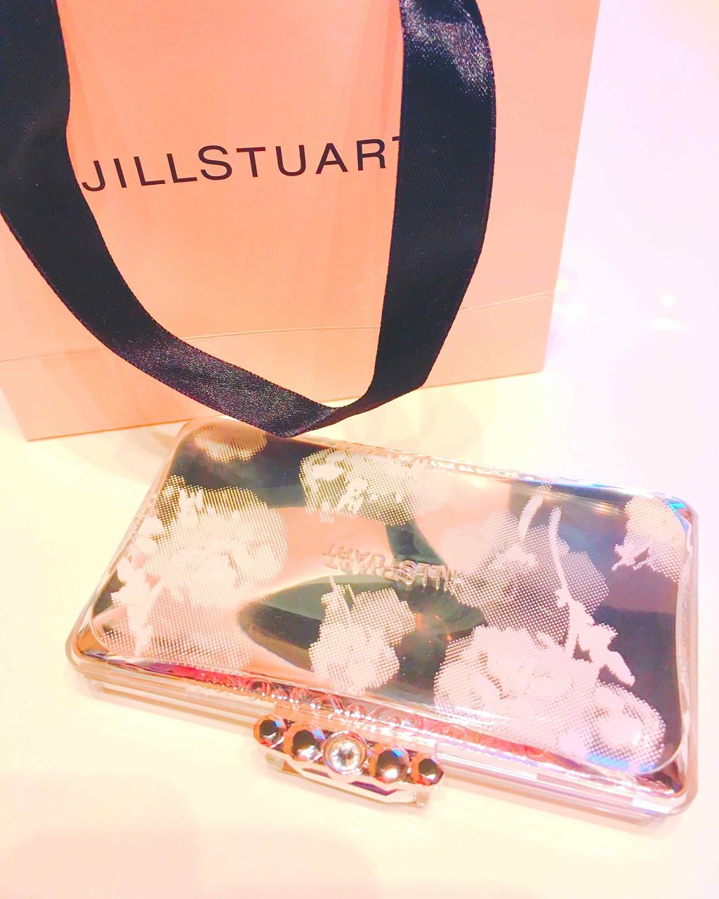 エアリーステイフローレス パウダーファンデーション/JILL STUART/パウダーファンデーションを使ったクチコミ(1枚目)