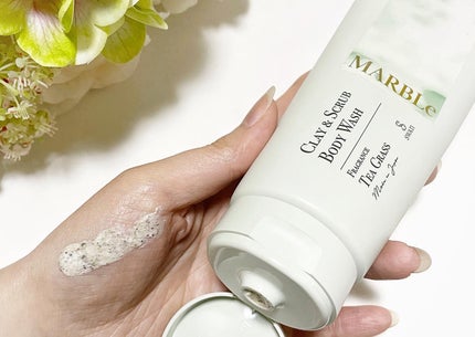 CLAY & SCRUB BODY WASH/SWATi MARBLe/ボディスクラブを使ったクチコミ(2枚目)