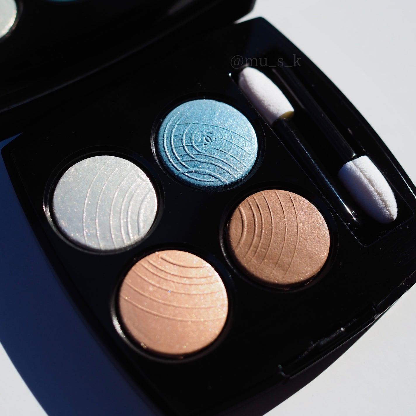 レ キャトル オンブル/CHANEL/アイシャドウパレットを使ったクチコミ(4枚目)