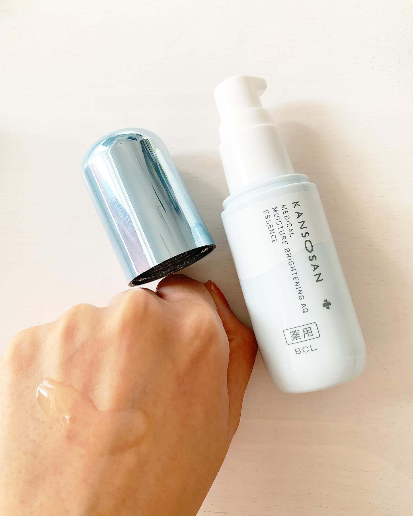 乾燥さん 薬用水分力ブライトニングエッセンス【医薬部外品】/乾燥さん/美容液を使ったクチコミ（2枚目）