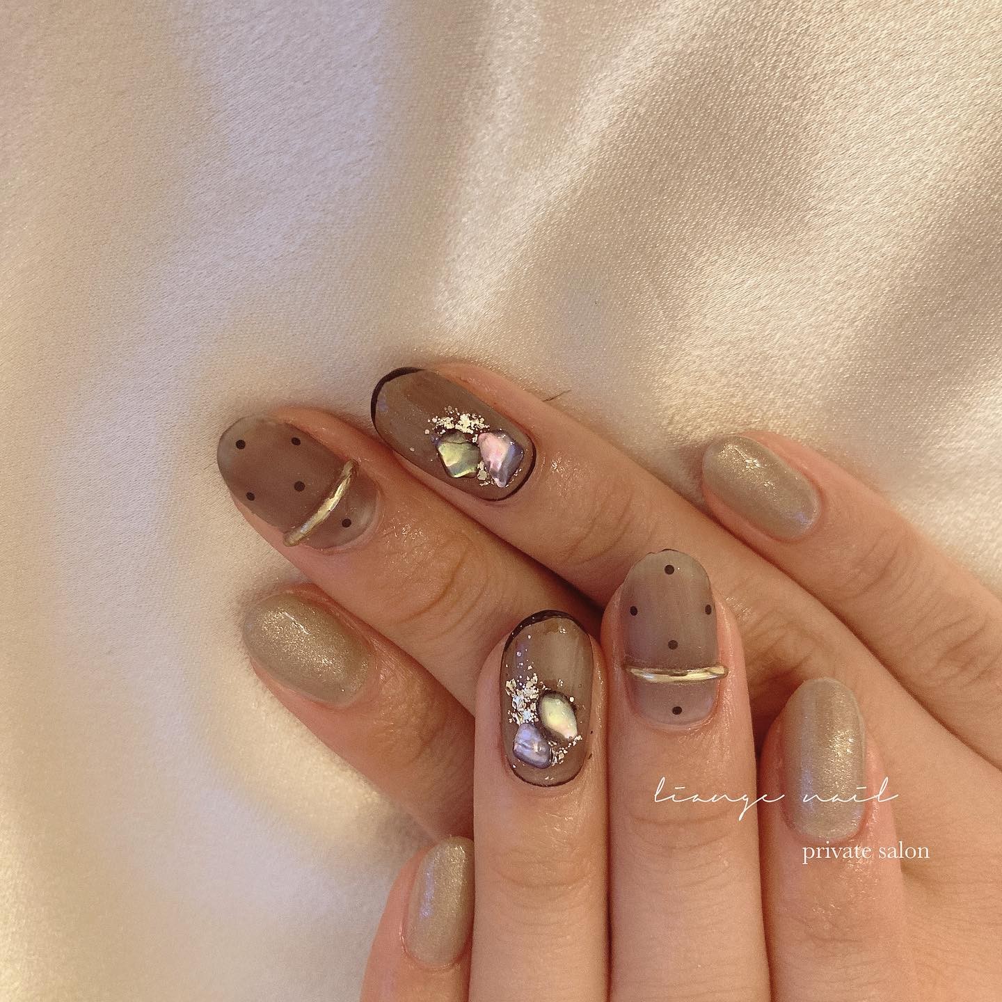 #リアンジェネイル,#柏ネイル,#ネイル,#ニュアンスネイル,#大人ニュアンスネイル,#シェルネイル,#ミラーネイル,#冬ネイル,#リングネイル,#ドットネイルのネイルデザイン