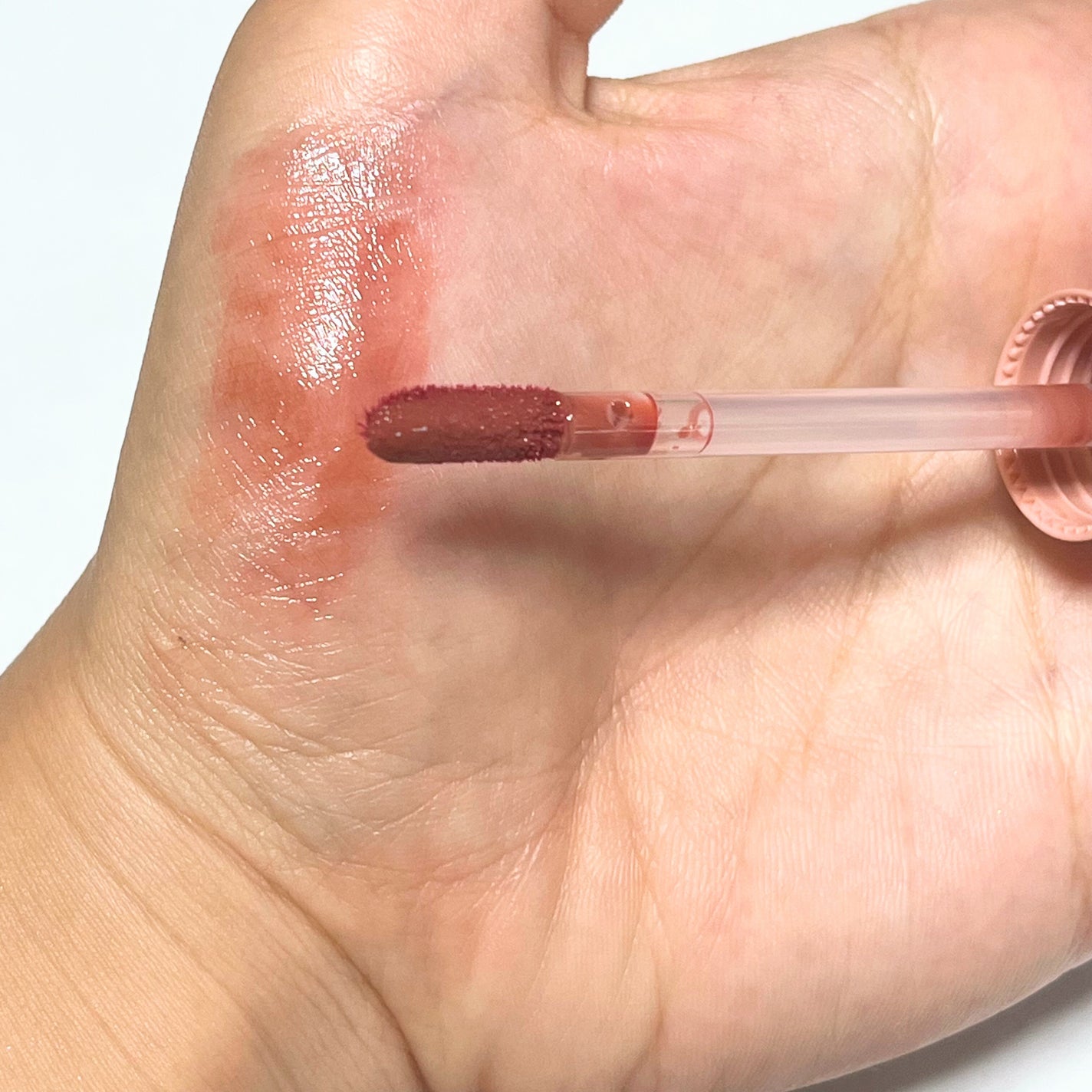 ジューシーラスティングティント/rom&nd/リップティントを使ったクチコミ(6枚目)