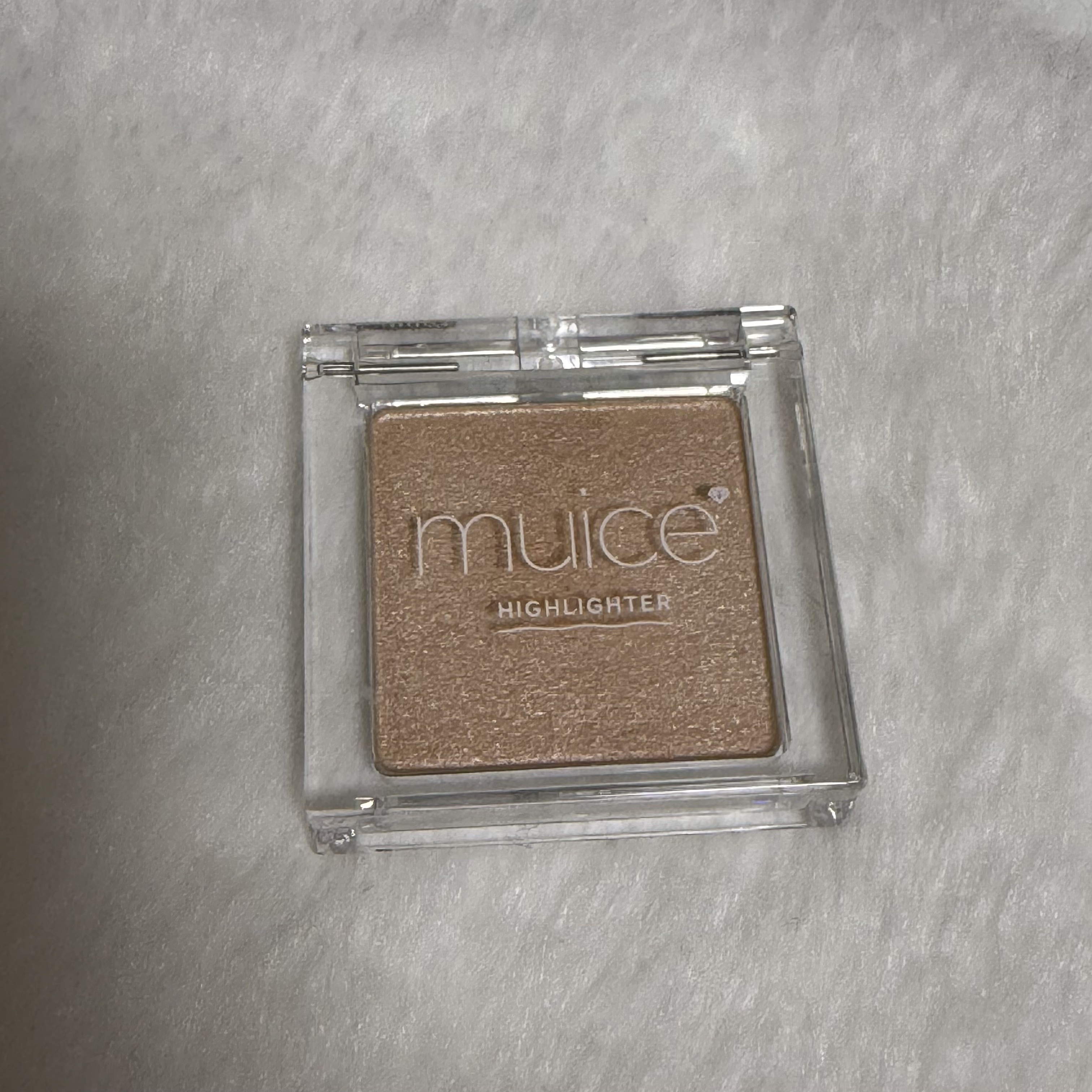 うるみハイライター 03 スハダベージュ/muice/パウダーハイライトを使ったクチコミ（1枚目）